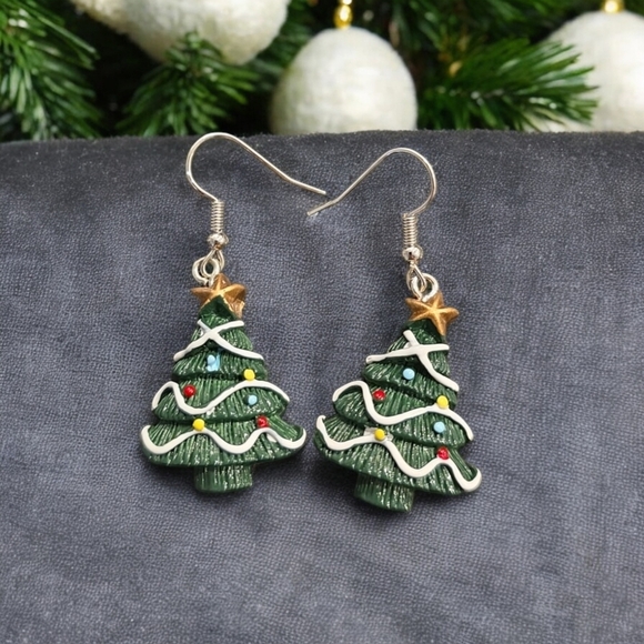 Christmas Tree Acrylic Holiday Festive Dangle Earrings - Picture 1 of 2
